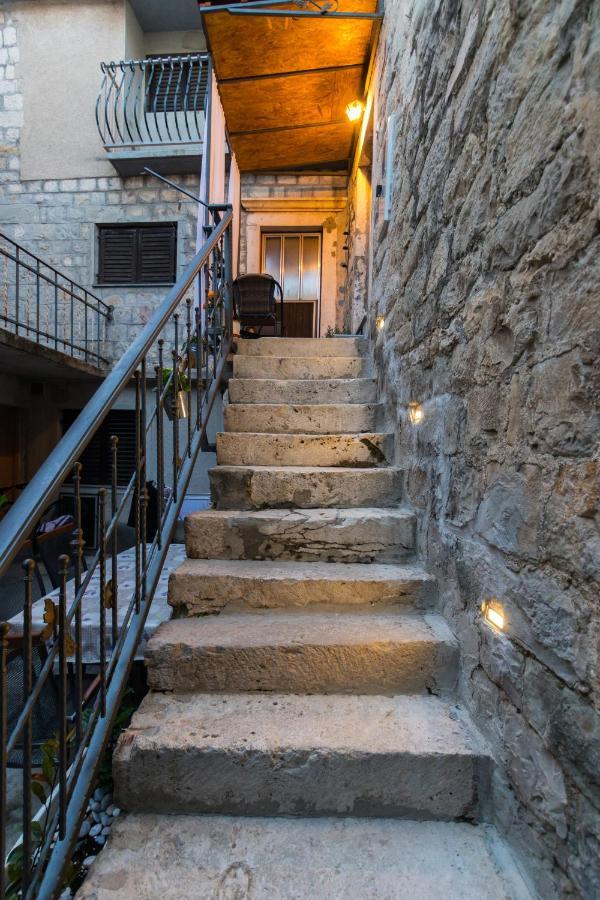 Apartment Vitturina Kastela Bagian luar foto