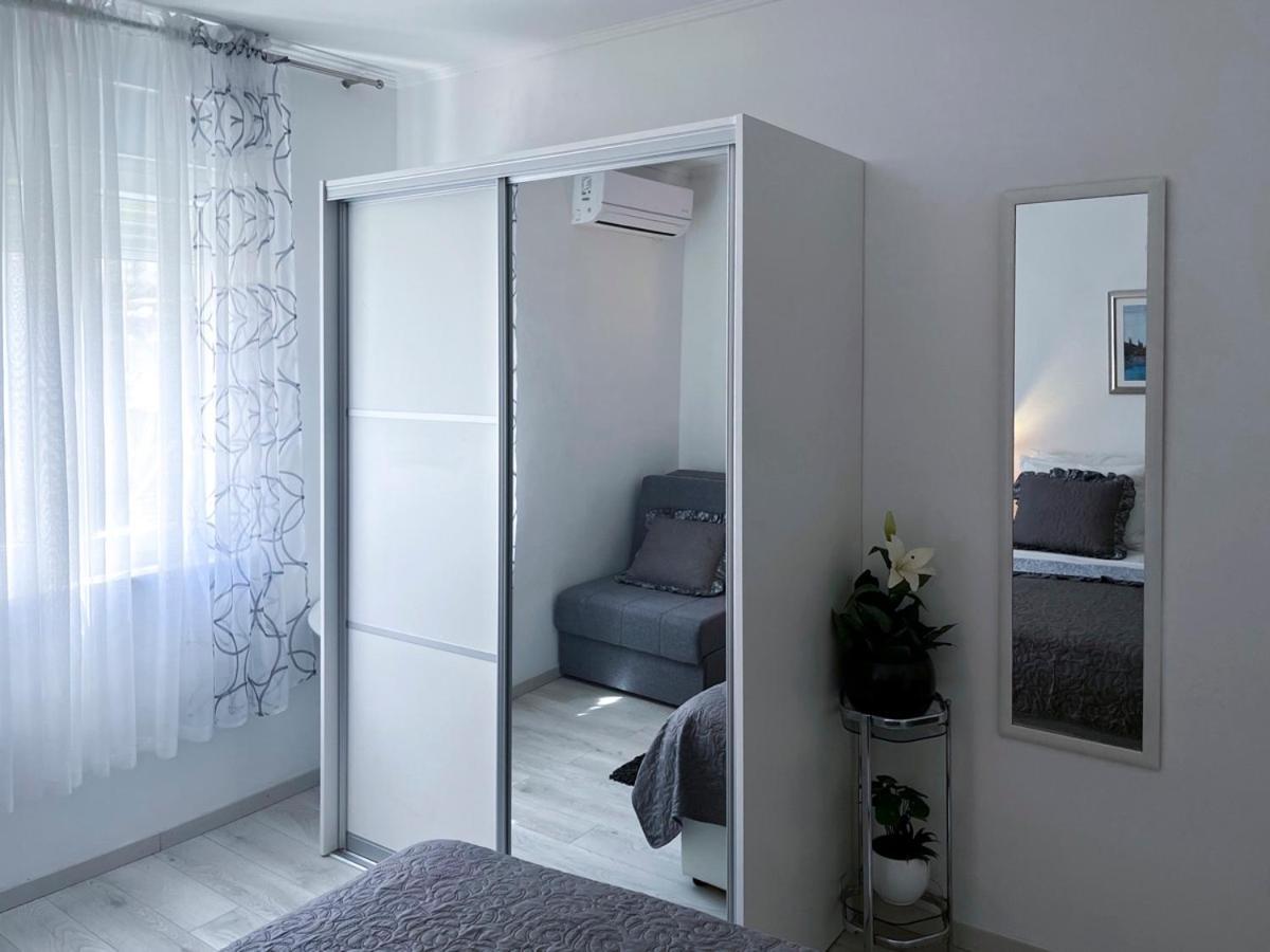 Apartment Vitturina Kastela Bagian luar foto